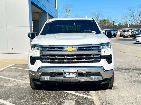 Used 2022 Chevrolet Silverado 1500 LTZ w/ LTZ Premium Package image 12