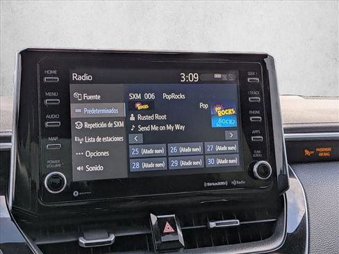 Used 2020 Toyota Corolla XSE image 17