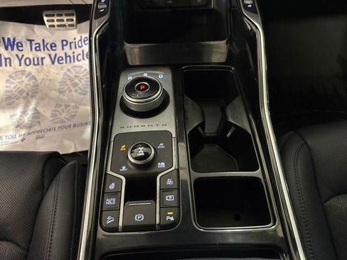 Used 2022 Kia Sorento SX Prestige w/ Panoramic Sunroof Package AWD/4WD image 18