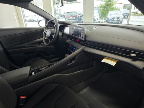 New 2026 Hyundai Elantra SEL Sport FWD image 43