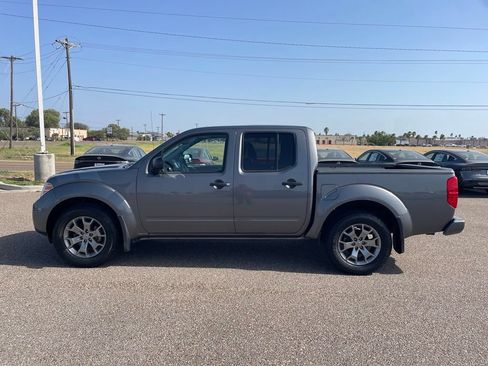 Used 2021 Nissan Frontier SV RWD image 4
