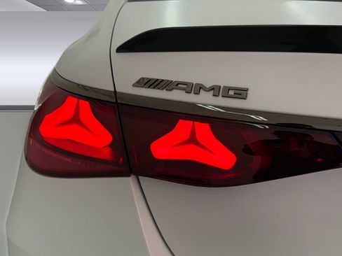 New 2026 Mercedes-Benz E 53 AMG e 4MATIC Sedan image 9