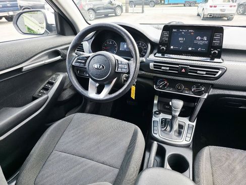 Used 2021 Kia Seltos LX AWD/4WD image 19
