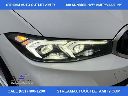 Used 2024 BMW 330i xDrive Sedan w/ Premium Package AWD/4WD image 13