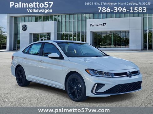 New 2026 Volkswagen Jetta SE image 1