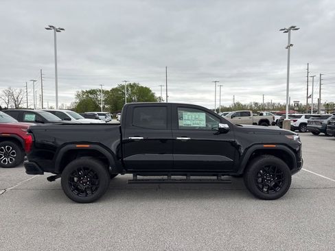 New 2026 GMC Canyon Denali w/ LPO, Denali Black Edition AWD/4WD image 4