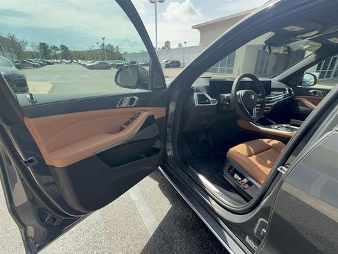 Used 2026 BMW X5 xDrive40i image 9