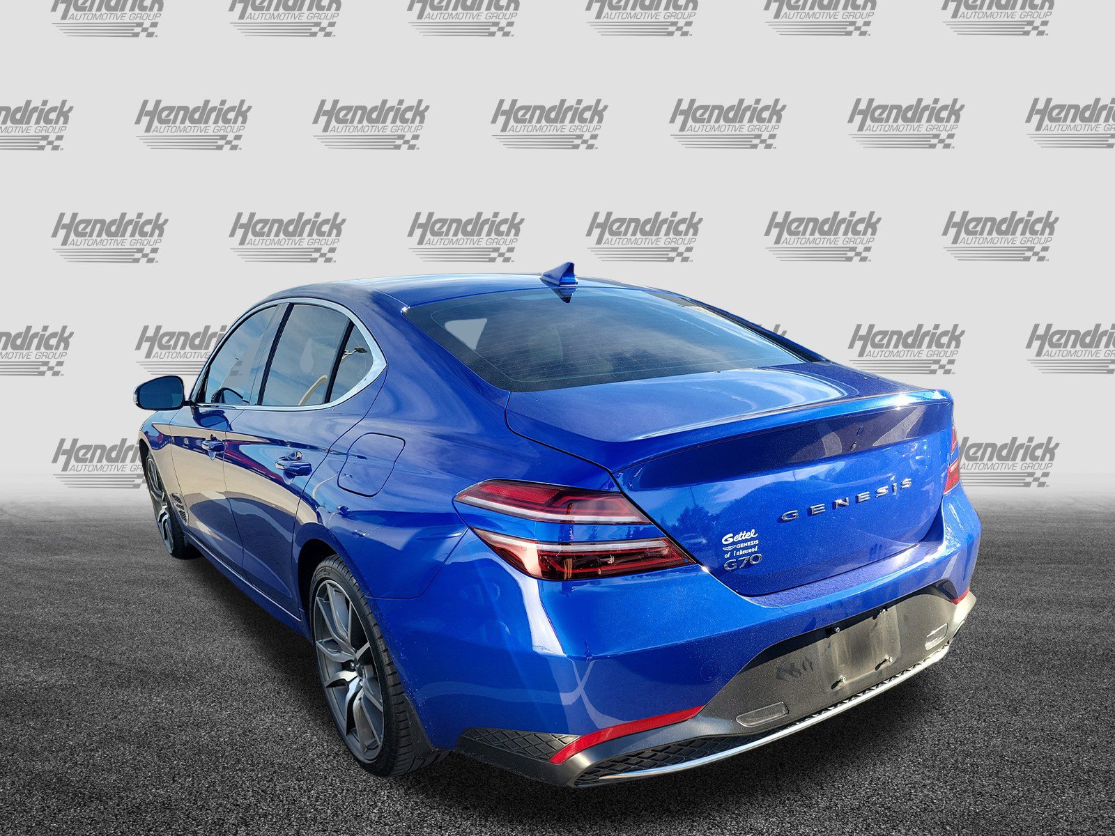 Used 2023 Genesis G70 2.0T RWD image 8