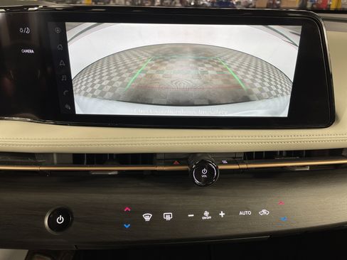 Used 2023 Nissan Ariya FWD image 23