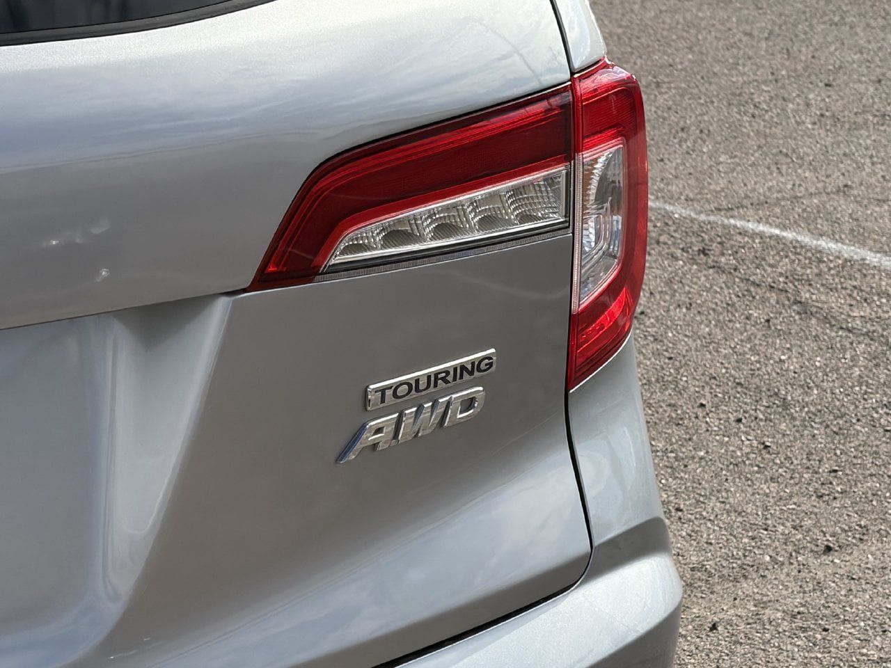 Used 2019 Honda Pilot Touring image 11