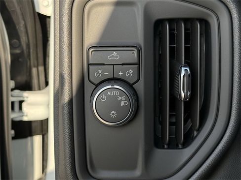 New 2026 Chevrolet Silverado 1500 Custom image 21