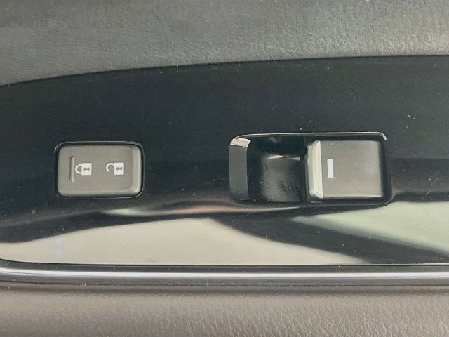Used 2023 MAZDA CX-5 Signature AWD/4WD image 32