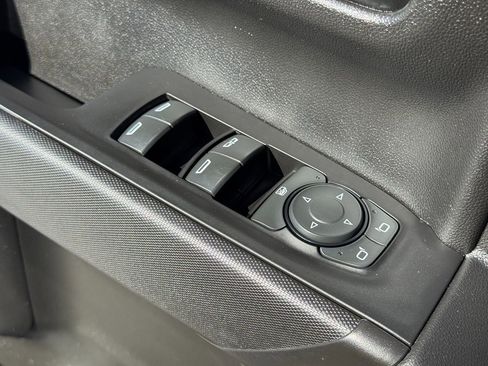 Used 2023 Chevrolet Silverado 1500 Custom image 31