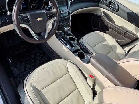 Used 2014 Chevrolet Malibu LTZ image 9