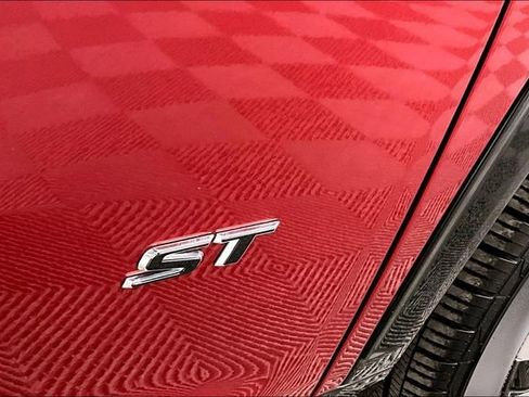 Used 2025 Buick Enclave Sport Touring w/ Power Package image 11