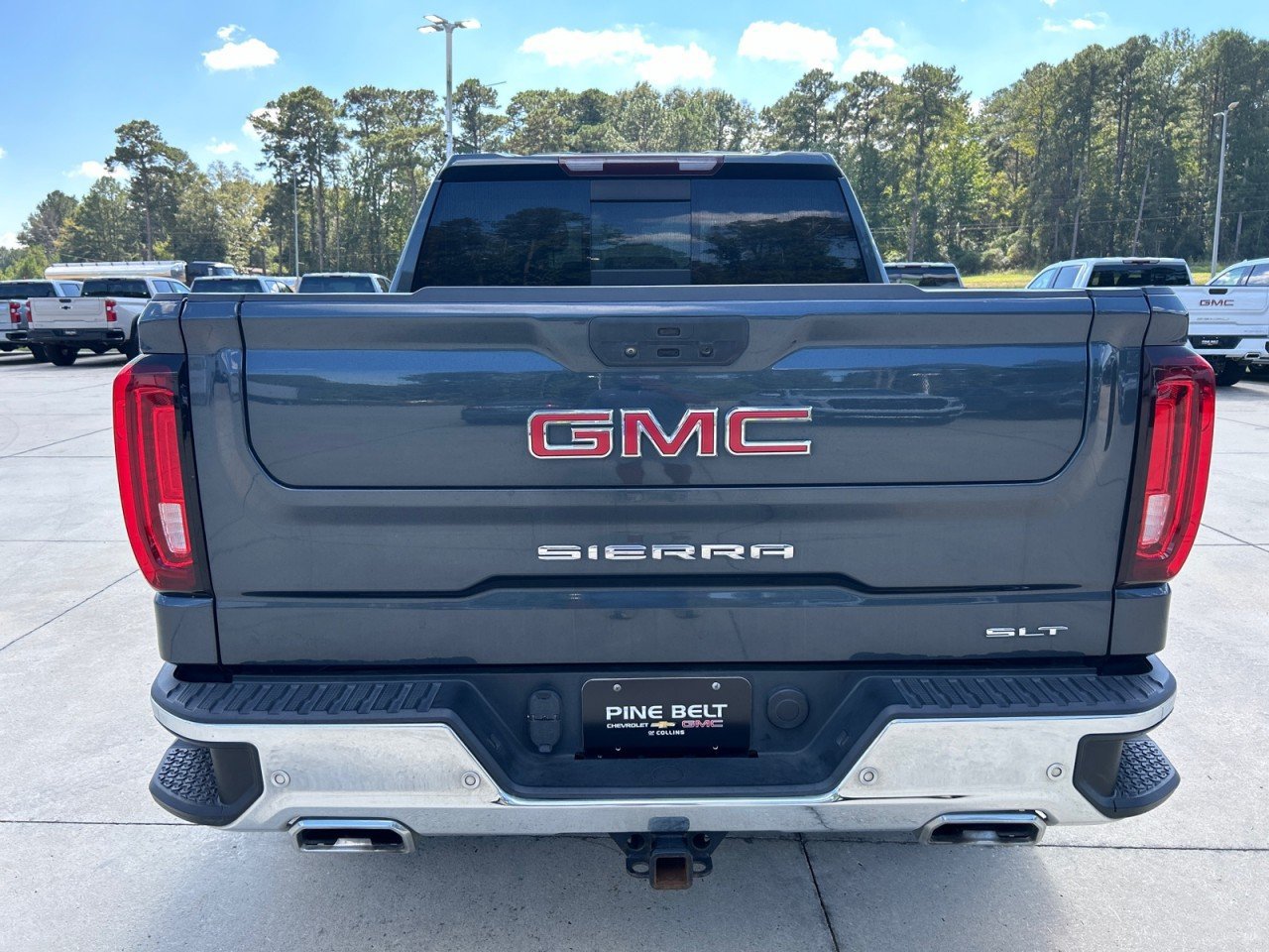 Used 2021 GMC Sierra 1500 SLT w/ SLT Premium Plus Package AWD/4WD image 6