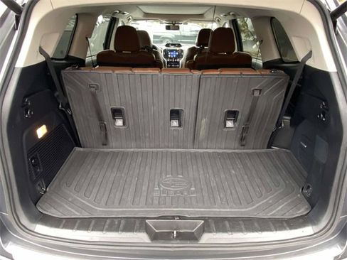 Used 2019 Subaru Ascent Touring w/ Popular Package #3 image 9