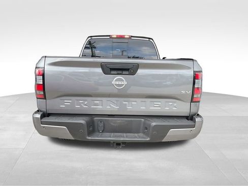 Used 2024 Nissan Frontier SV w/ Technology Package image 6