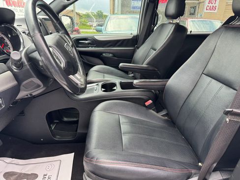 Used 2018 Dodge Grand Caravan GT FWD image 14
