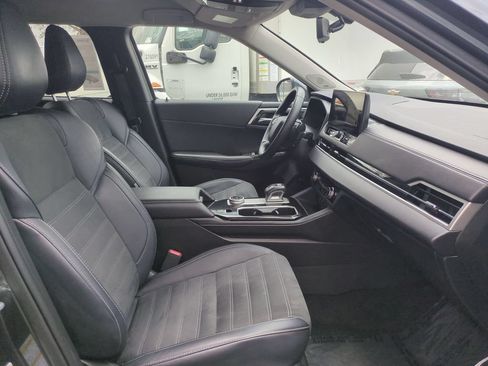 Used 2025 Mitsubishi Outlander SE AWD/4WD image 28