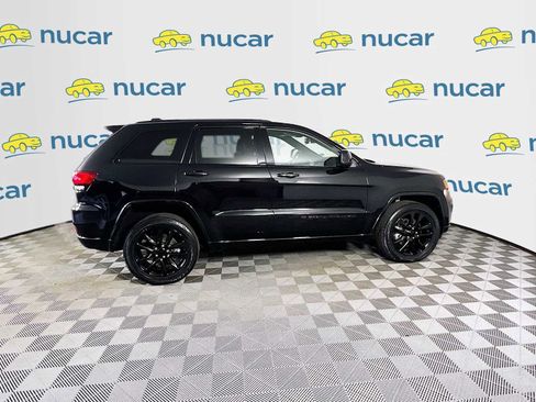 Used 2022 Jeep Grand Cherokee Laredo X image 8