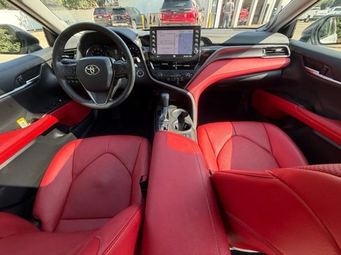 Used 2022 Toyota Camry XSE w/ Navigation Package FWD image 20