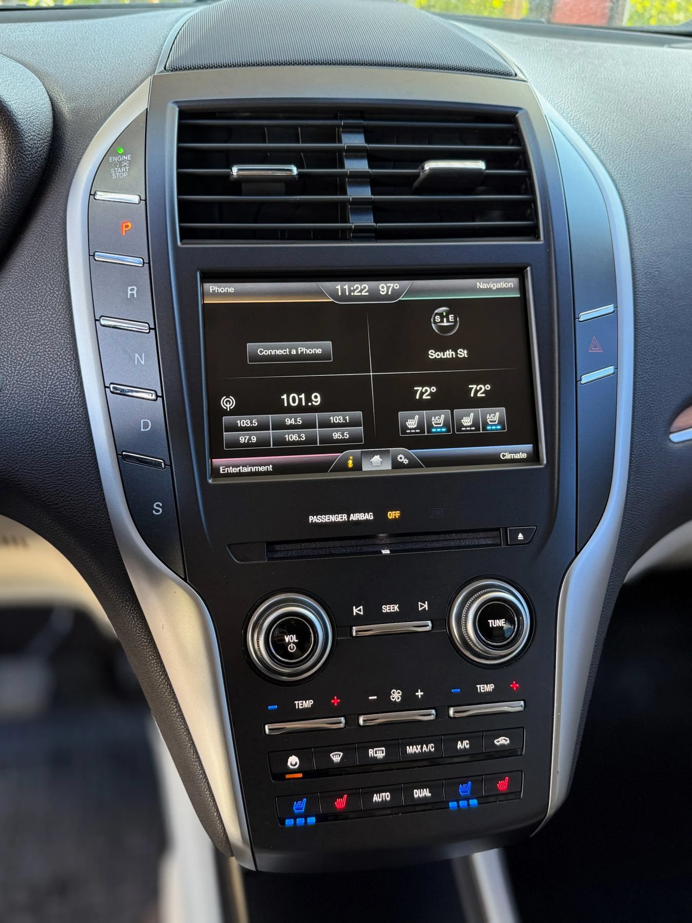 Used 2015 Lincoln MKC FWD w/ Equipment Group 102A Reserve image 10