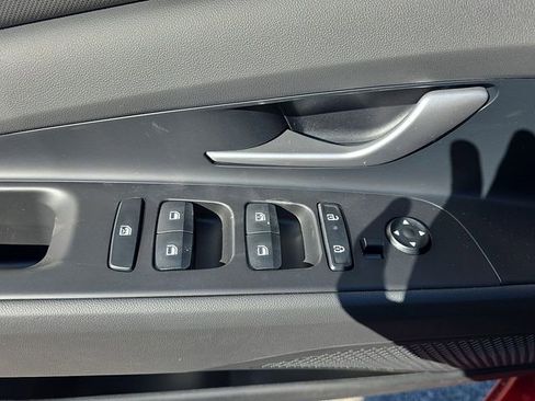 New 2026 Hyundai Elantra Limited FWD image 38