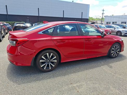 Used 2023 Honda Civic EX image 3