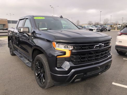 Used 2022 Chevrolet Silverado 1500 RST w/ Convenience Package II image 7