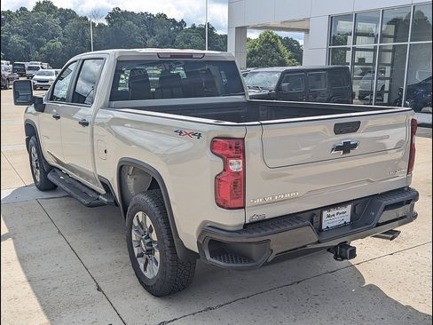 New 2026 Chevrolet Silverado 2500 Custom w/ Custom Convenience Package AWD/4WD image 8
