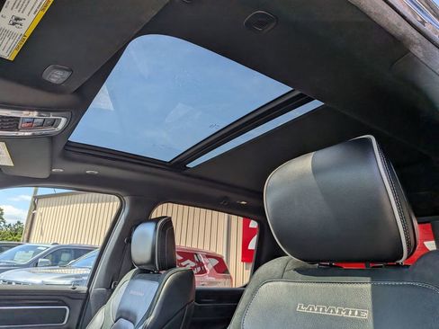Used 2019 RAM 1500 Laramie w/ Sport Appearance Package AWD/4WD image 13