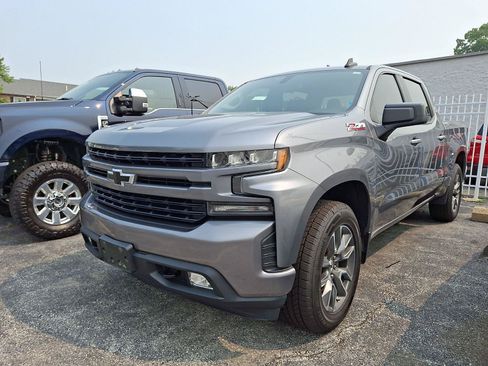 Used 2021 Chevrolet Silverado 1500 RST w/ Z71 Off-Road Package AWD/4WD image 3