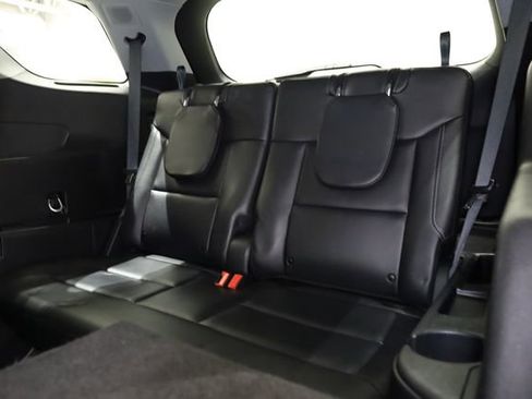 Used 2023 Ford Explorer Limited image 31