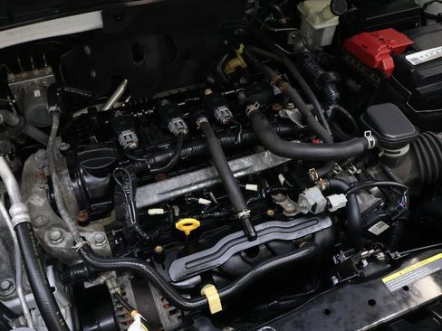 Used 2019 Nissan Kicks S image 25