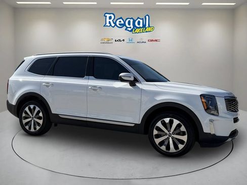 Used 2020 Kia Telluride S FWD image 1