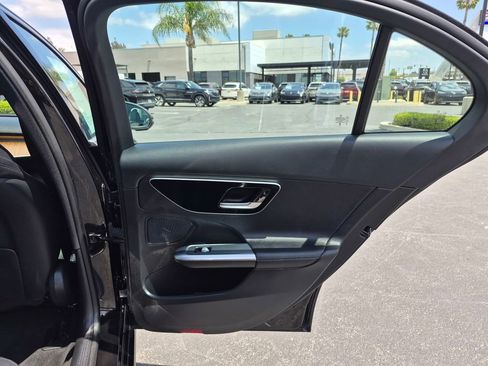 Used 2025 Mercedes-Benz C 300 Sedan image 25