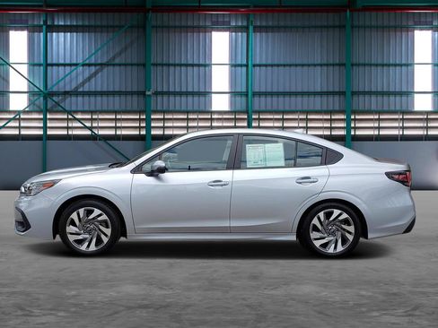 Used 2025 Subaru Legacy Limited AWD/4WD image 2