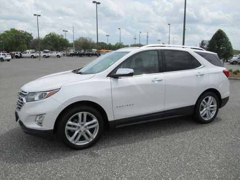 Used 2018 Chevrolet Equinox Premier image 4