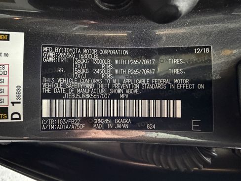 Used 2019 Toyota 4Runner SR5 AWD/4WD image 50