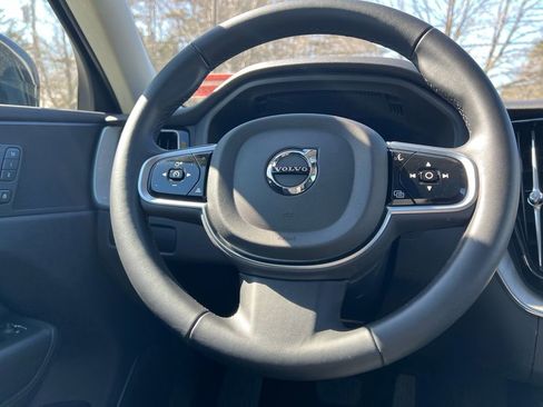 Certified 2025 Volvo XC60 B5 Plus AWD/4WD image 24