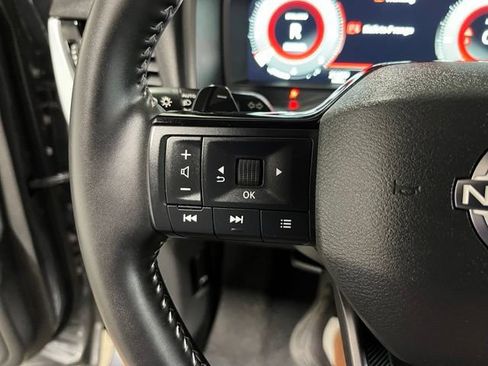 Used 2026 Nissan Rogue SL FWD image 27