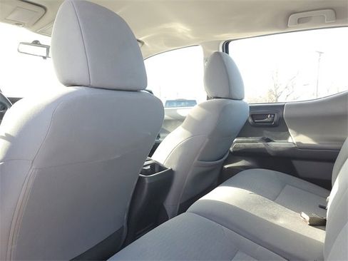 Used 2017 Toyota Tacoma SR w/ Tow Package image 11