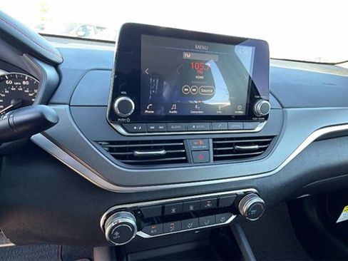 New 2025 Nissan Altima 2.5 SR image 25