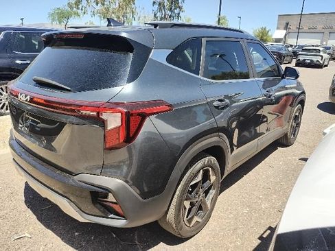 Certified 2024 Kia Seltos EX FWD image 11