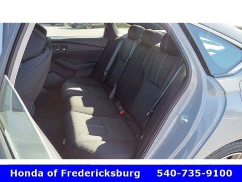 Used 2025 Honda Accord Sport image 33