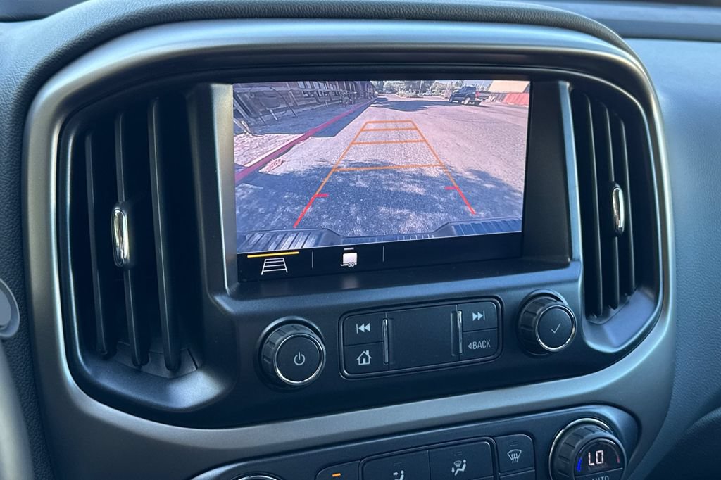 Used 2021 Chevrolet Colorado Z71 w/ Safety Package AWD/4WD image 21