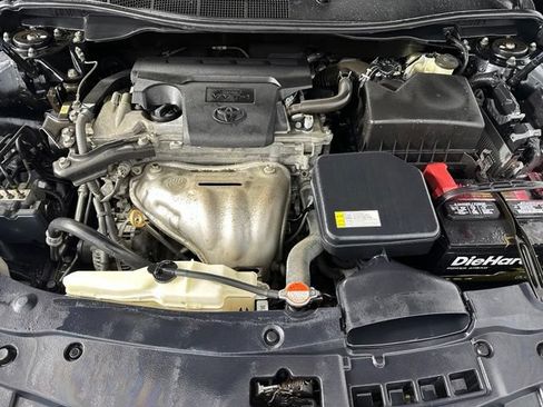 Used 2016 Toyota Camry LE FWD image 10