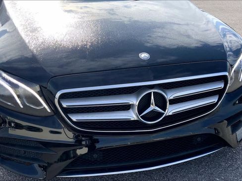 Used 2017 Mercedes-Benz E 300 image 29