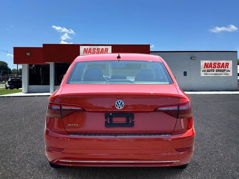 Used 2019 Volkswagen Jetta R-Line FWD image 5
